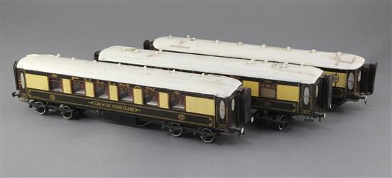 A set of three Pullman coaches, nos. 88, Doris and 88, 2 rail and 3 or 3 rail